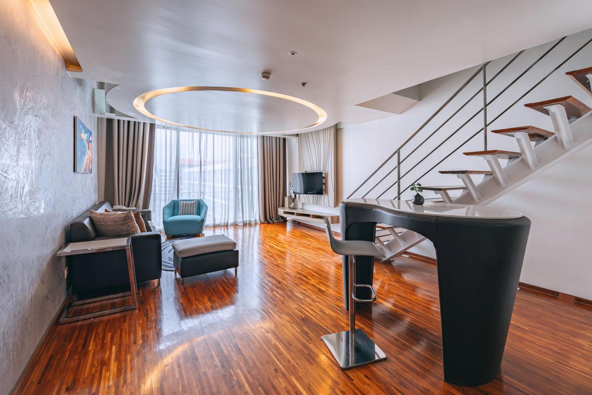 Hotel Baraquda Heeton Pattaya By Compass Hospitality Стая снимка