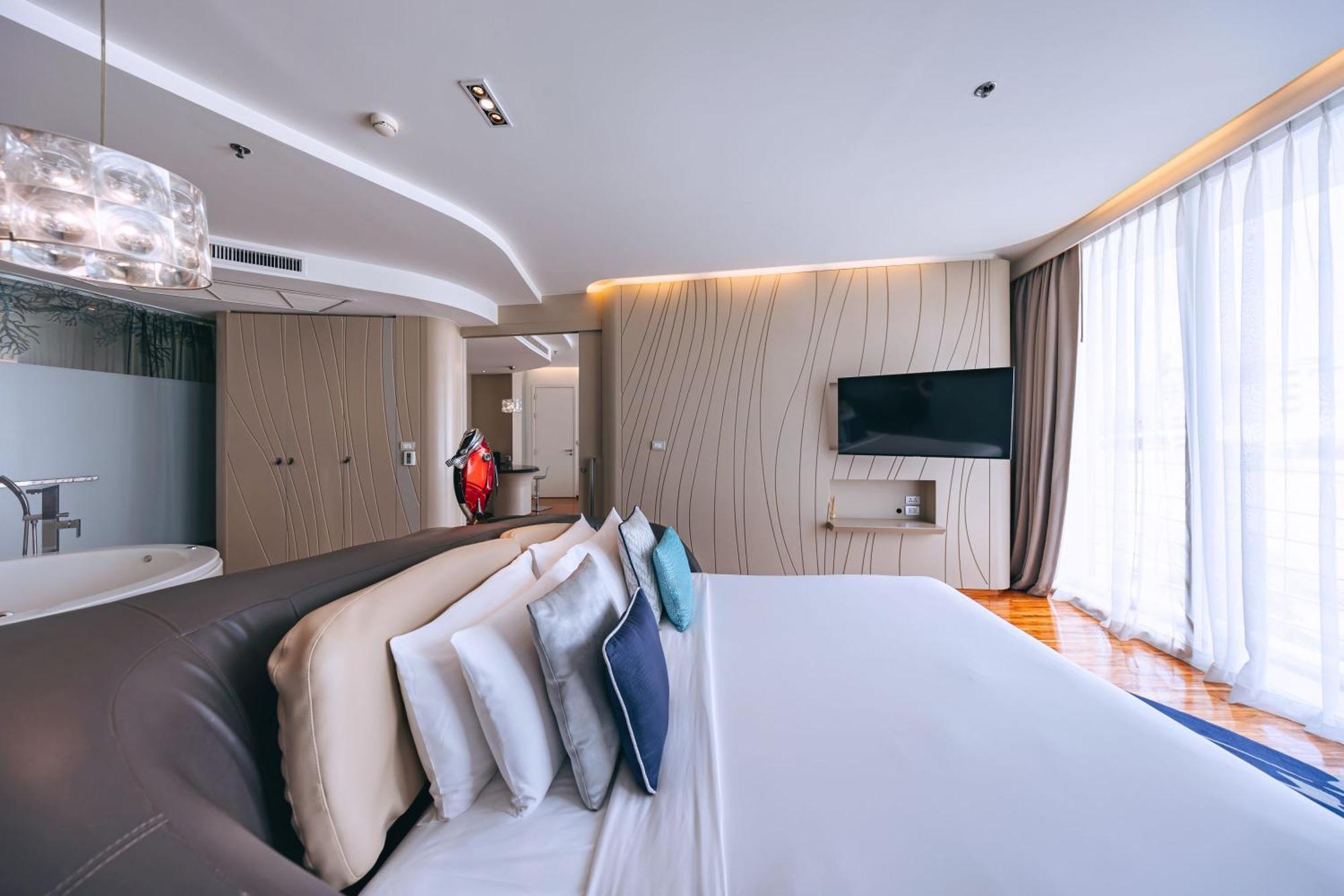Hotel Baraquda Heeton Pattaya By Compass Hospitality Екстериор снимка