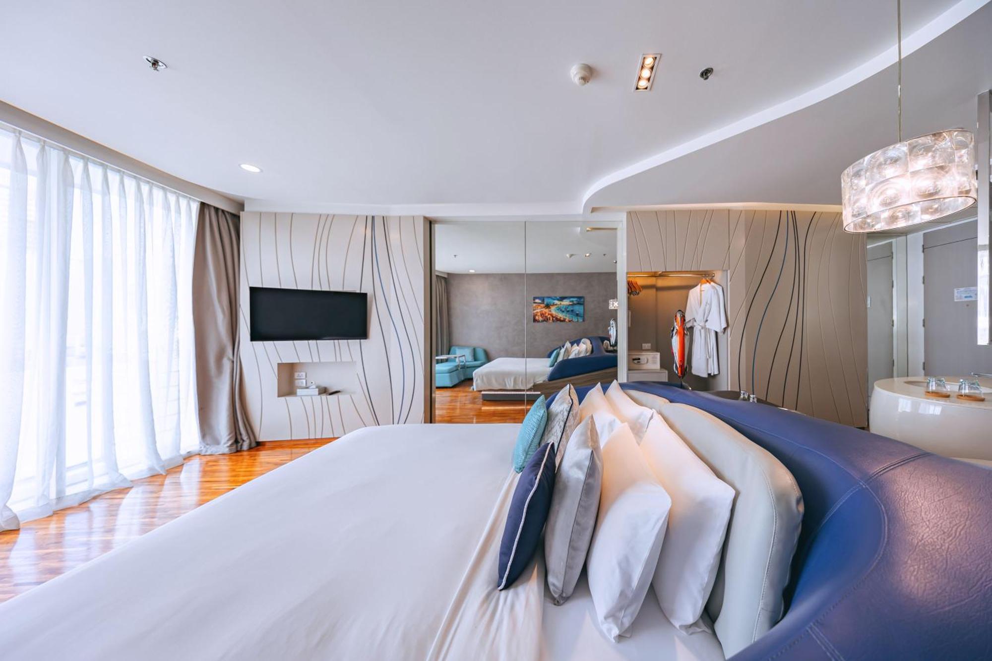 Hotel Baraquda Heeton Pattaya By Compass Hospitality Стая снимка