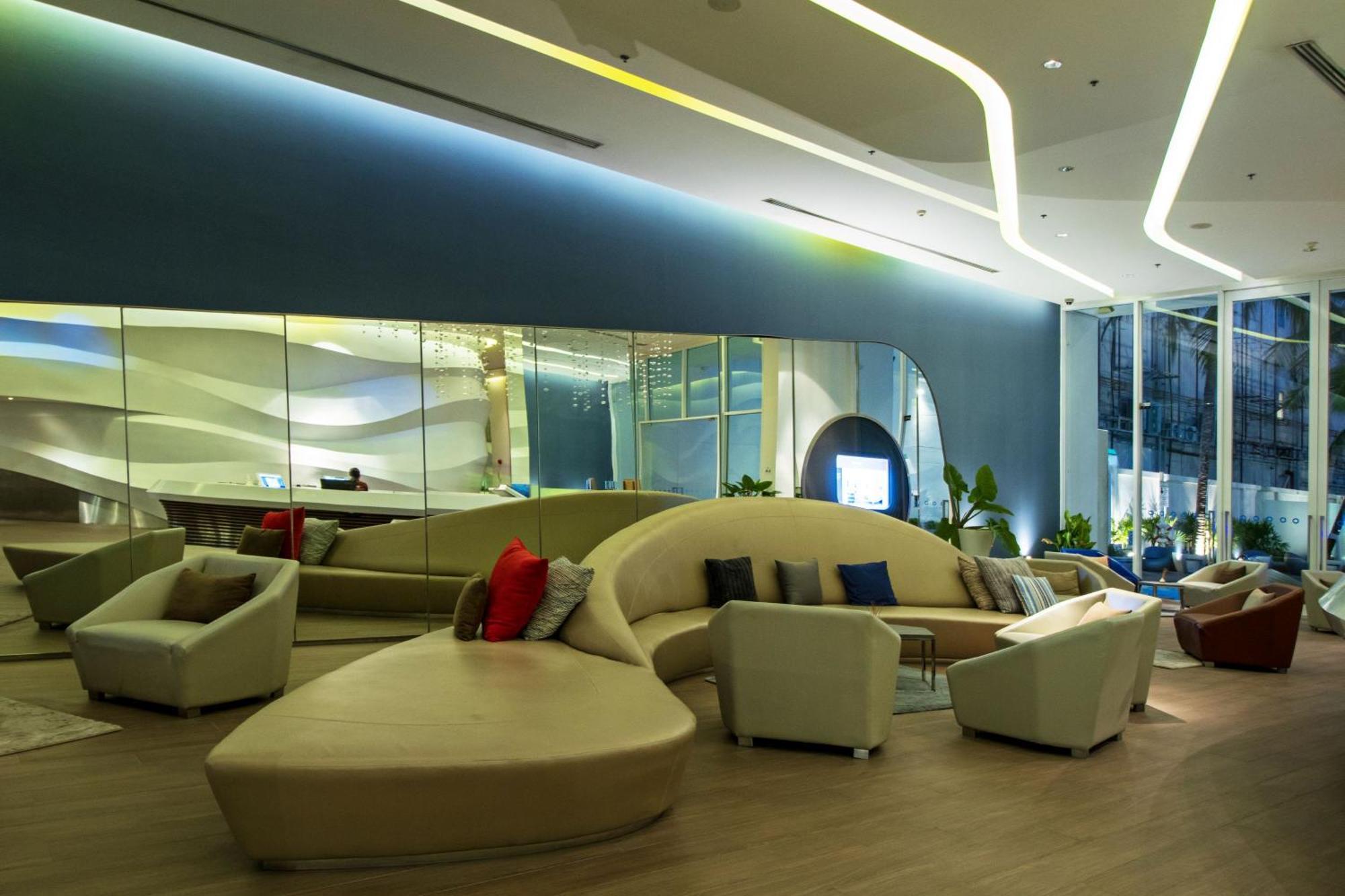 Hotel Baraquda Heeton Pattaya By Compass Hospitality Екстериор снимка